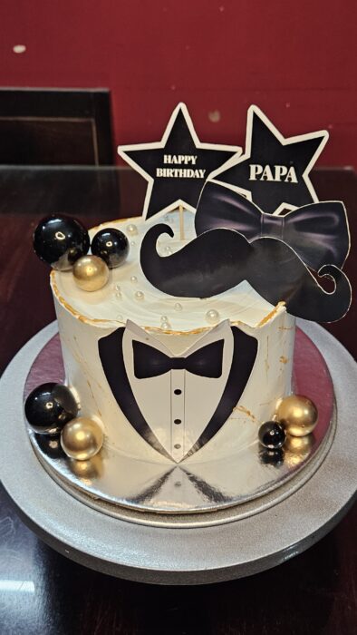 Customized cake